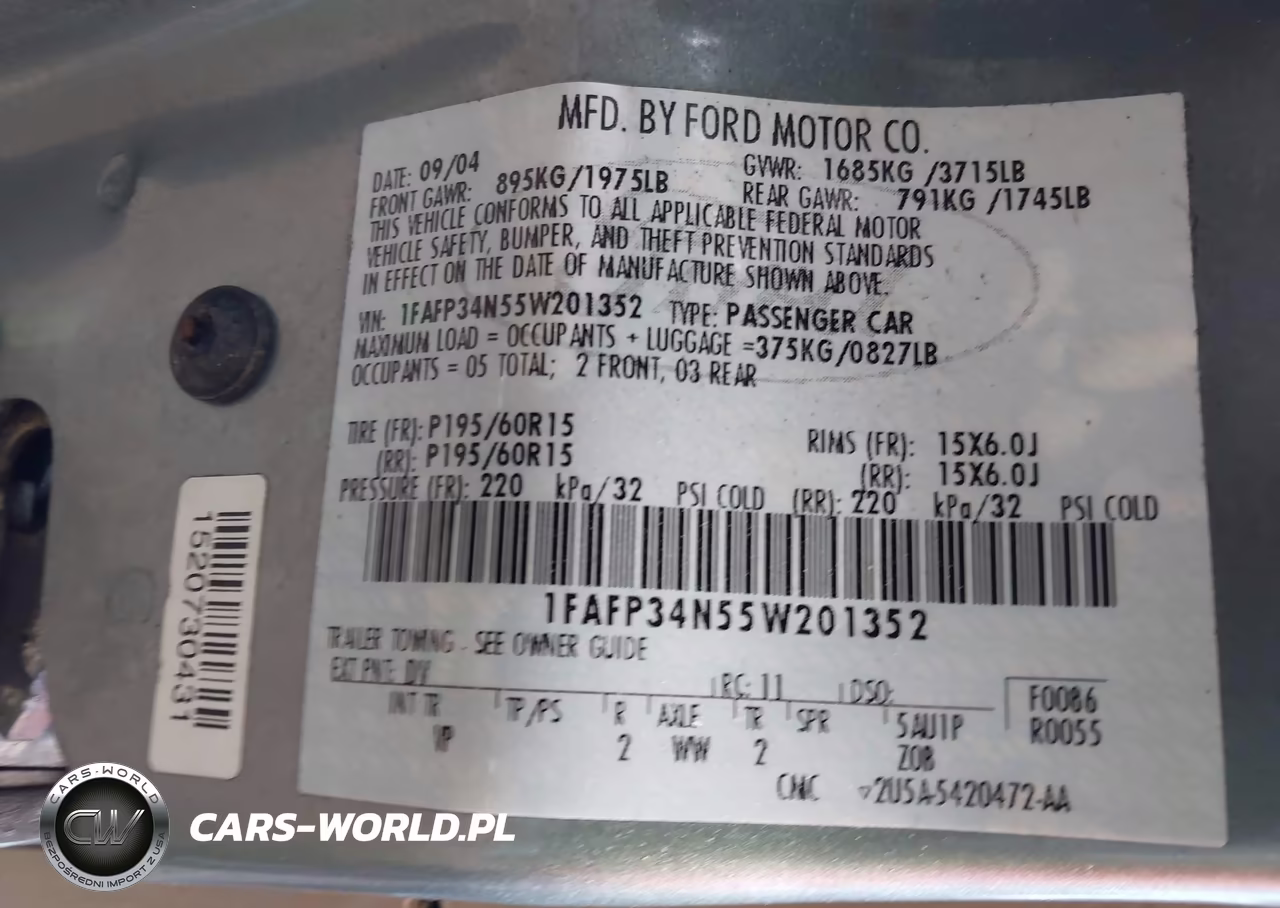 2005 Ford Focus Zx4 VIN:1FAFP34N55W201352 - 9