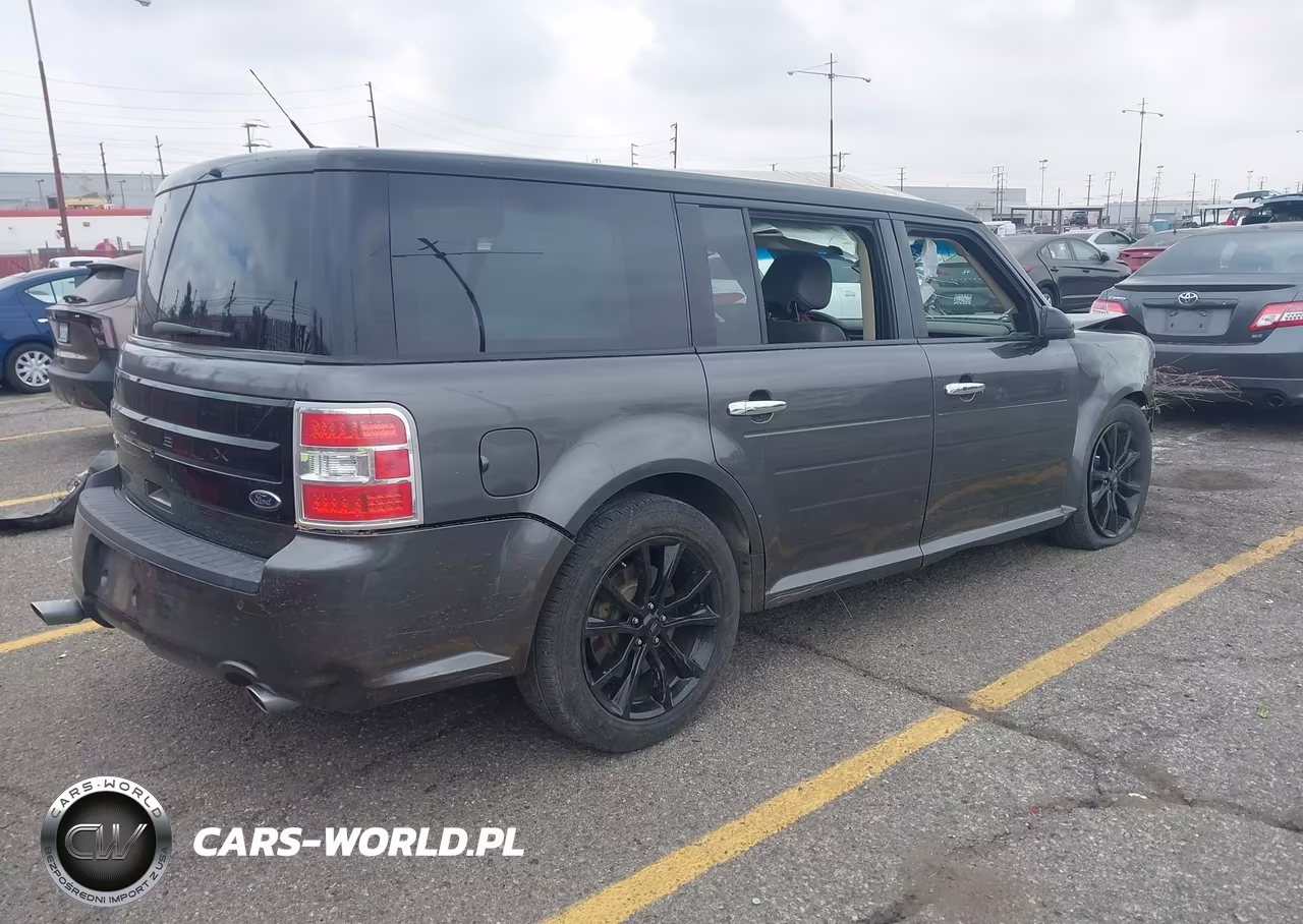 2018 Ford Flex Limited VIN:2FMHK6D82JBA18415 - 4