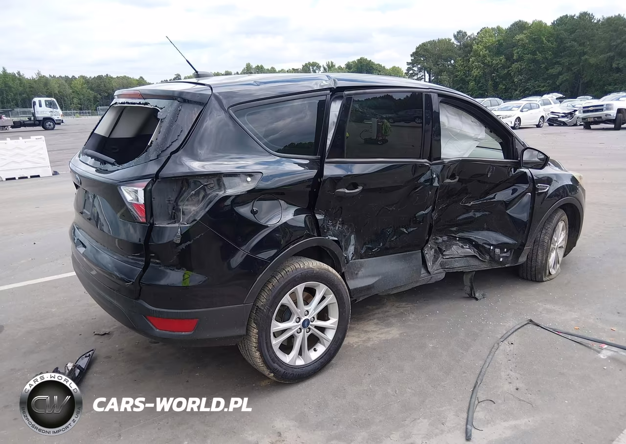 2018 Ford Escape S VIN:1FMCU0F78JUB67119 - 4