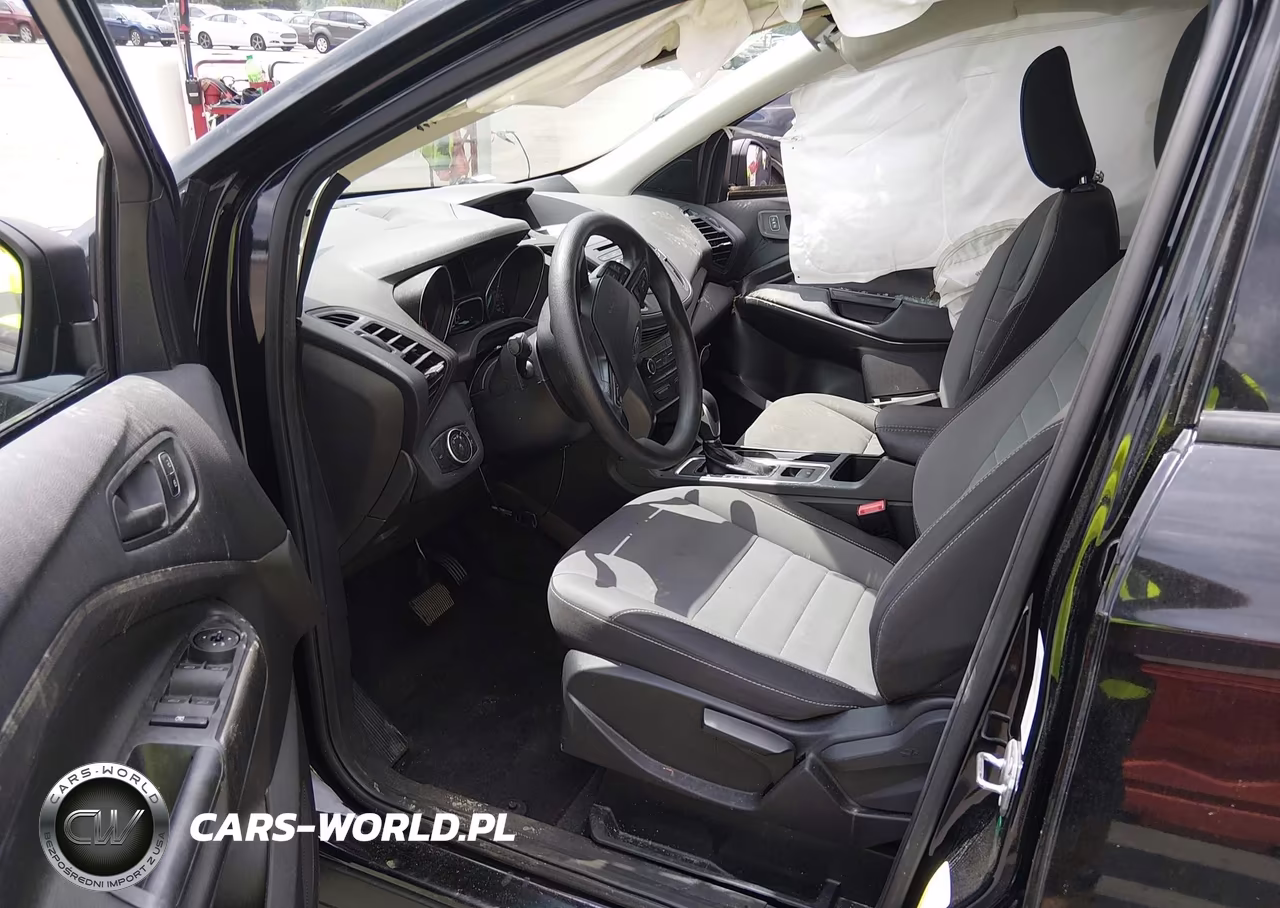 2018 Ford Escape S VIN:1FMCU0F78JUB67119 - 5