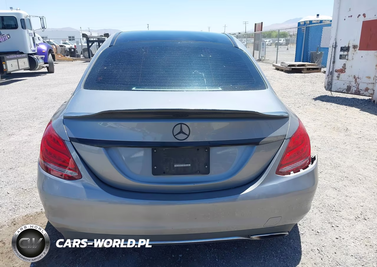 2015 Mercedes-Benz C 300 4Matic VIN:55SWF4KB7FU018275 - 16