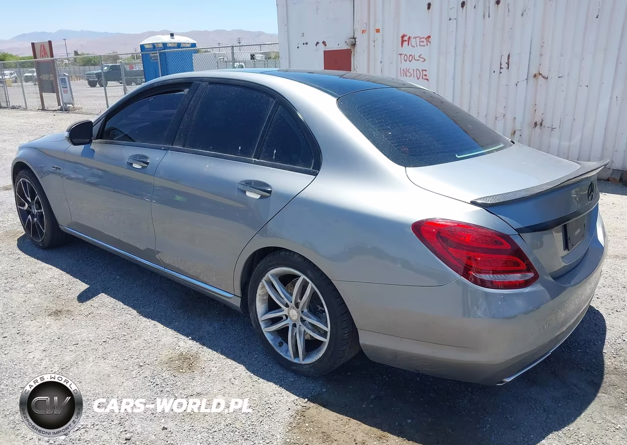 2015 Mercedes-Benz C 300 4Matic VIN:55SWF4KB7FU018275 - 3