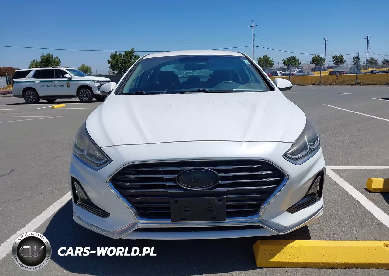2018 Hyundai Sonata Eco VIN:5NPE24AA9JH682833 - 13