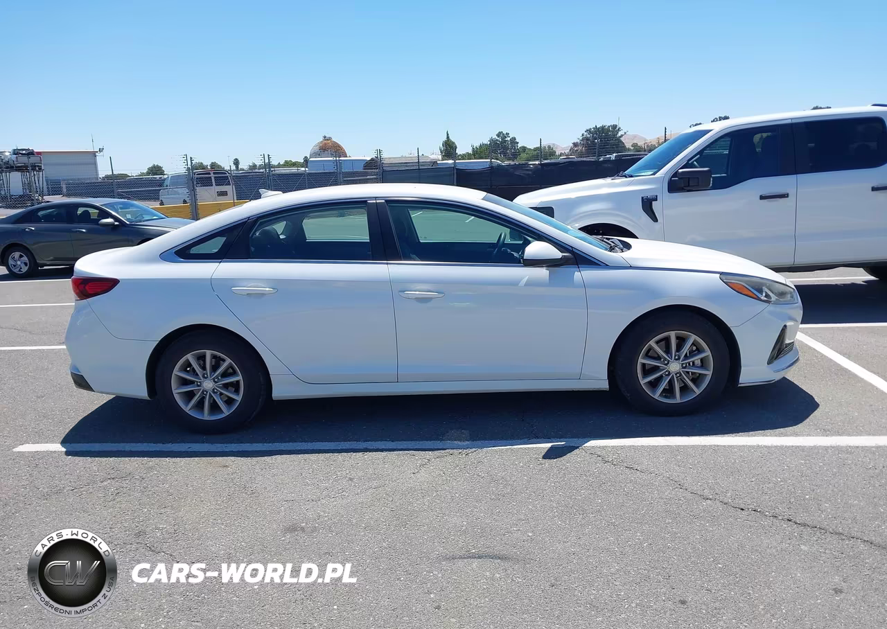 2018 Hyundai Sonata Eco VIN:5NPE24AA9JH682833 - 14
