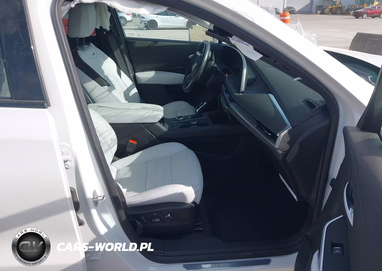 2024 Cadillac Xt4 Awd Sport VIN:1GYFZFR45RF172523 - 5