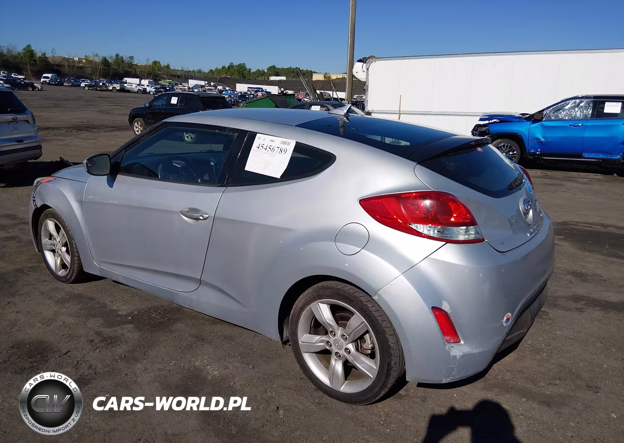 2014 Hyundai Veloster Base W-Black VIN:KMHTC6AD4EU211755 - 3