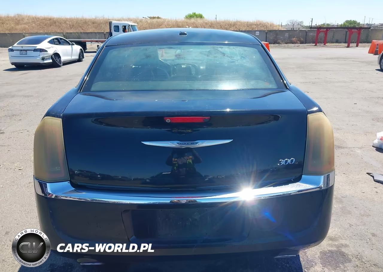 2011 Chrysler 300 Limited VIN:2C3CA5CG4BH594160 - 16