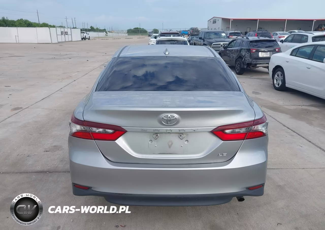 2021 Toyota Camry Le VIN:4T1C11AK7MU564514 - 16