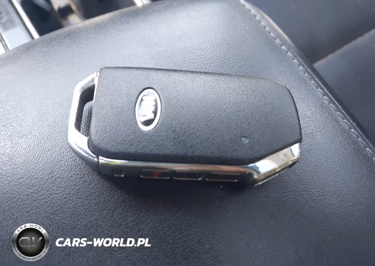2020 Kia Telluride S VIN:5XYP64HCXLG028826 - 11