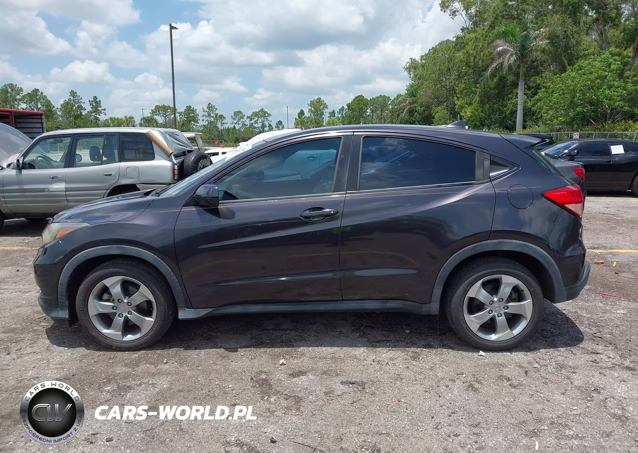 2018 Honda Hr-V Lx VIN:3CZRU5H39JM703807 - 14
