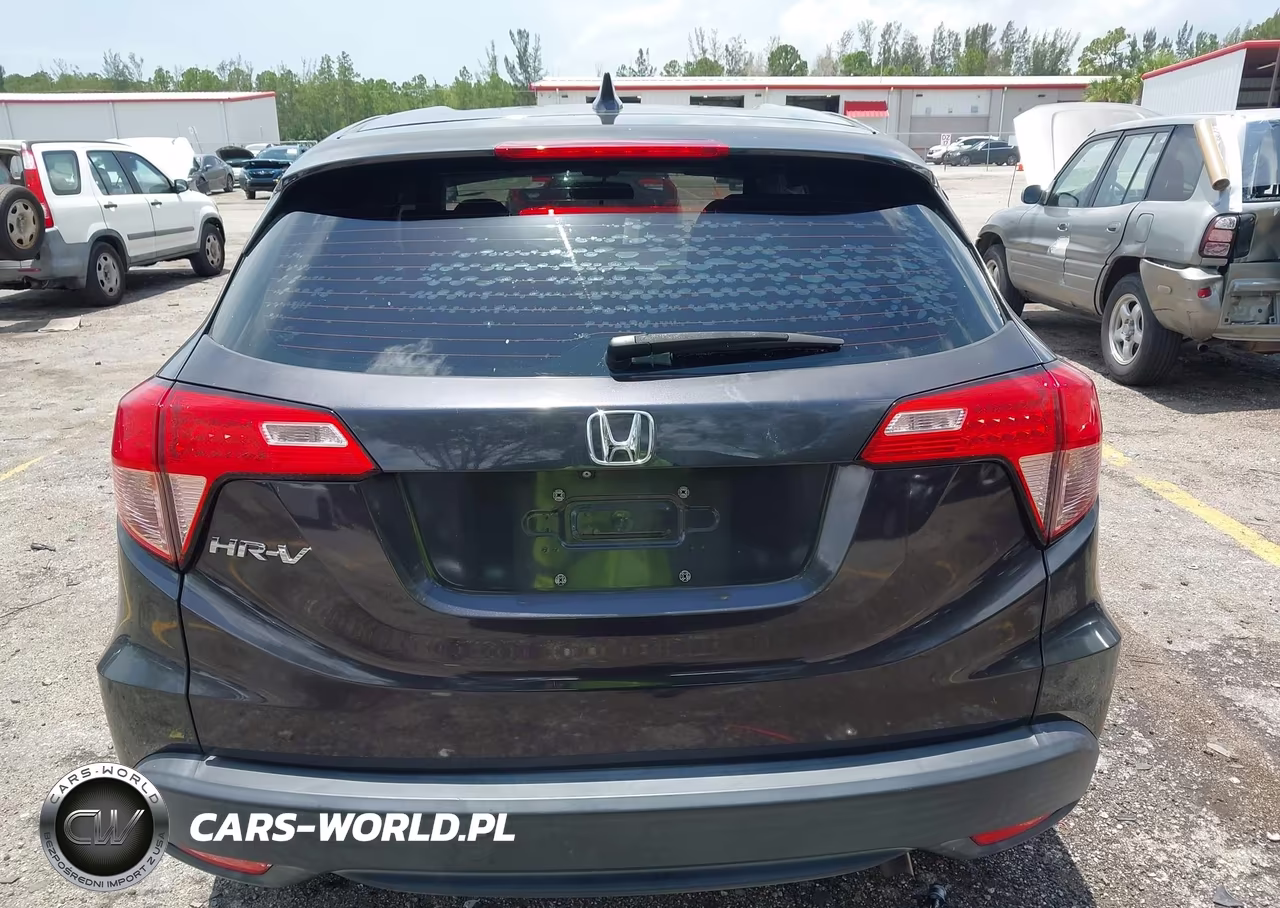 2018 Honda Hr-V Lx VIN:3CZRU5H39JM703807 - 16