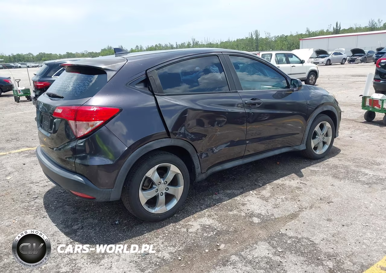 2018 Honda Hr-V Lx VIN:3CZRU5H39JM703807 - 4