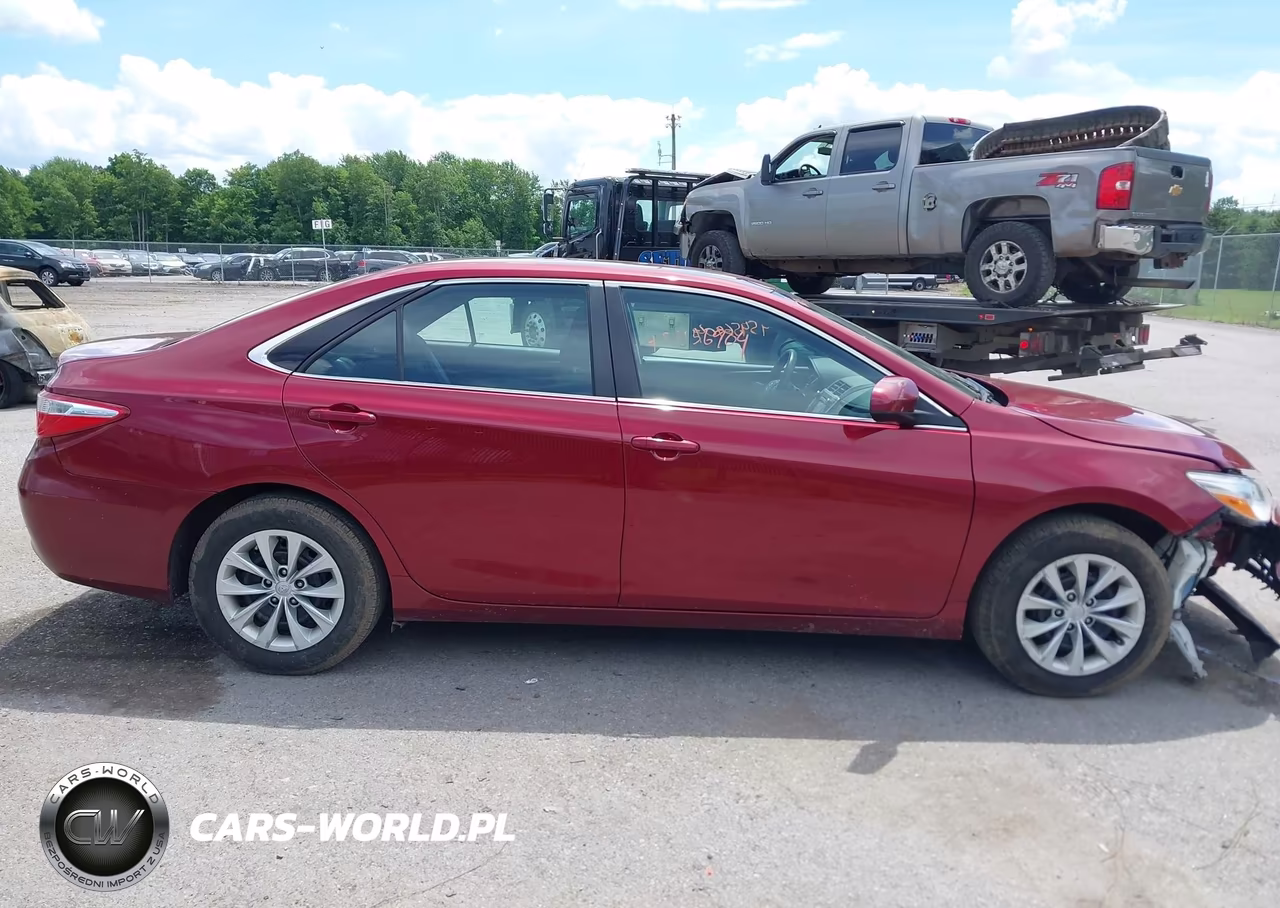 2015 Toyota Camry Le VIN:4T1BF1FK0FU934534 - 13