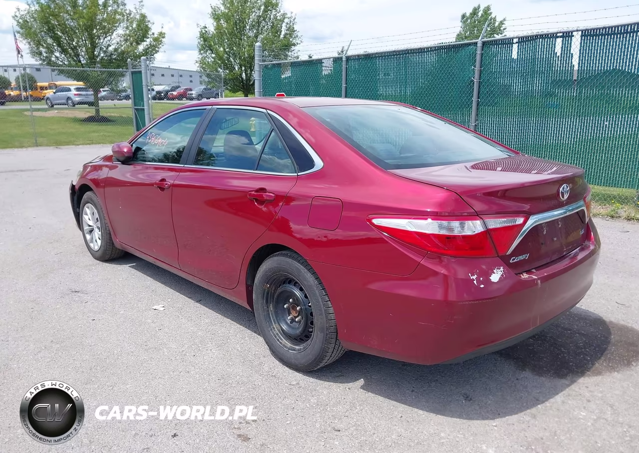 2015 Toyota Camry Le VIN:4T1BF1FK0FU934534 - 3