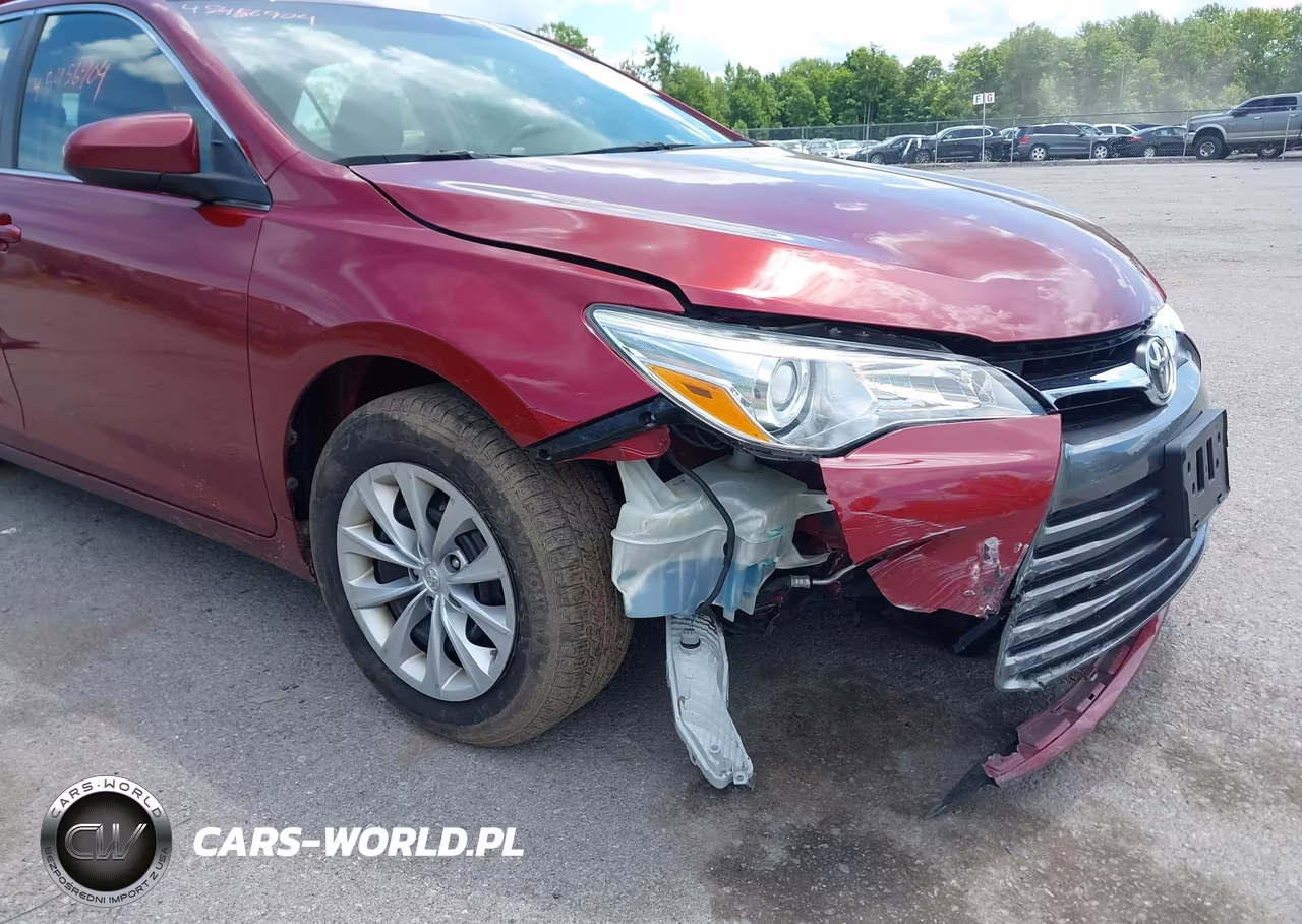 2015 Toyota Camry Le VIN:4T1BF1FK0FU934534 - 6