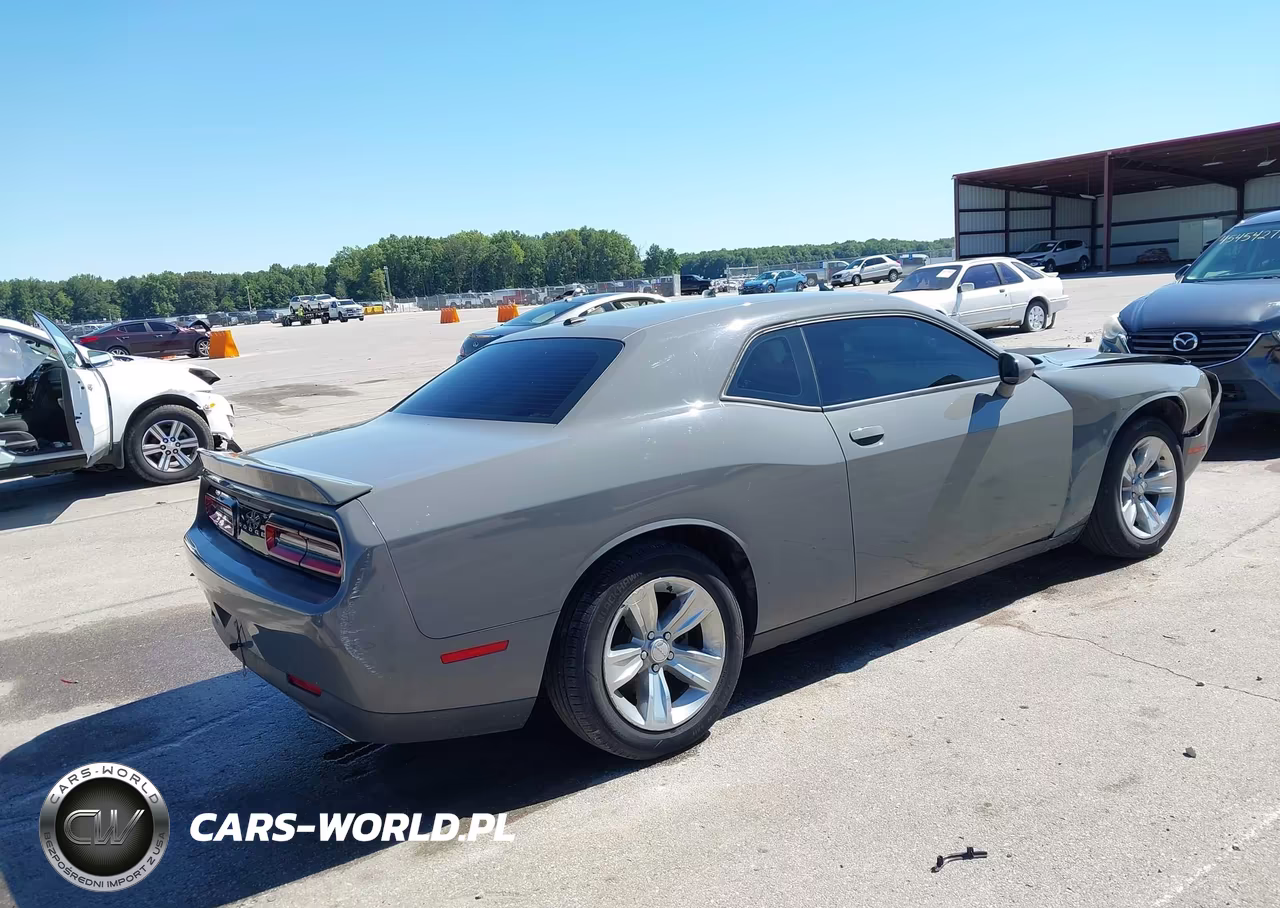 2017 Dodge Challenger Sxt VIN:2C3CDZAG9HH594259 - 4