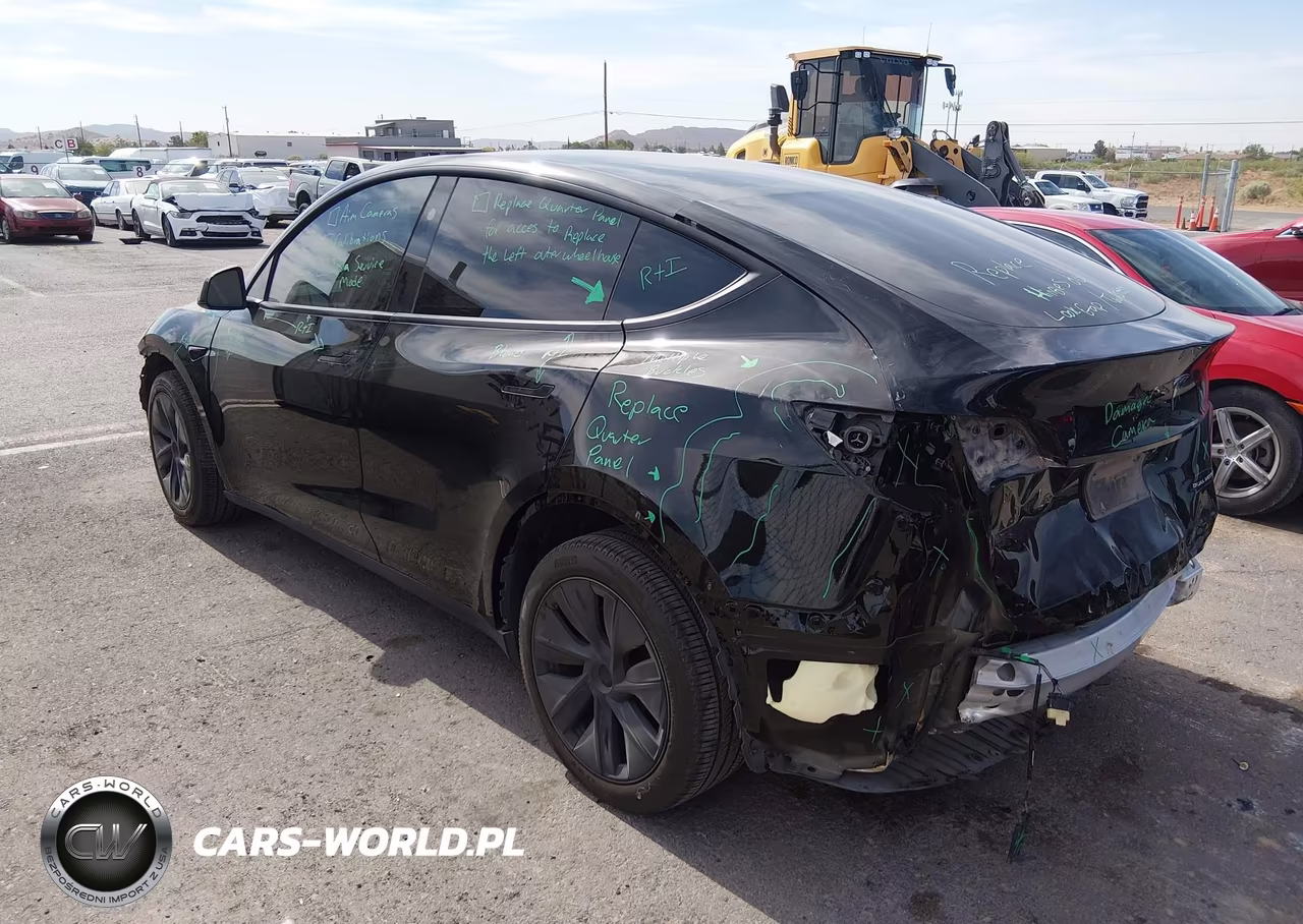 2024 Tesla Model Y Long Range Dual Motor All-Wheel Drive VIN:7SAYGDEEXRA317339 - 3