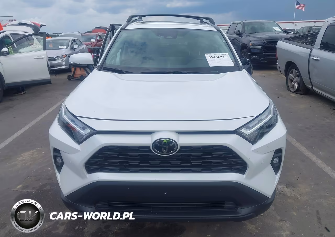 2025 Toyota Rav4 Xle Premium VIN:2T3C1RFV0SW383308 - 12