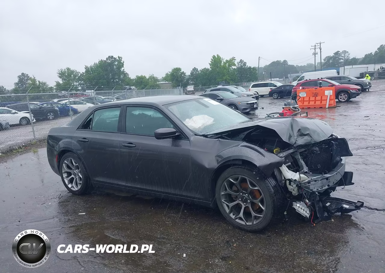 2017 Chrysler 300 300S VIN:2C3CCABG9HH596466 - 14