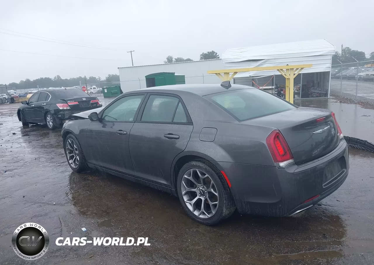 2017 Chrysler 300 300S VIN:2C3CCABG9HH596466 - 3