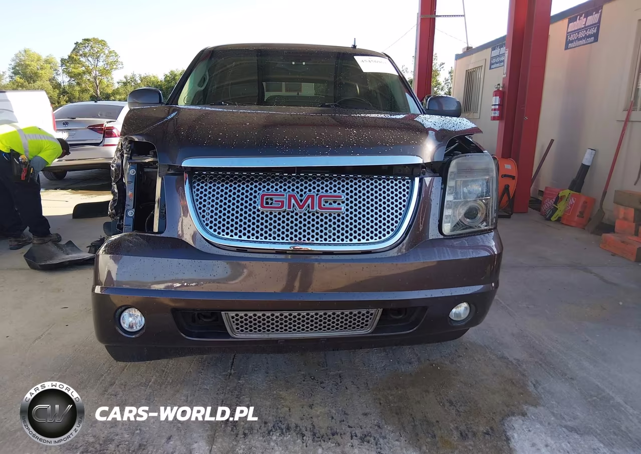 2011 GMC Yukon Denali VIN:1GKS2EEF3BR111223 - 12