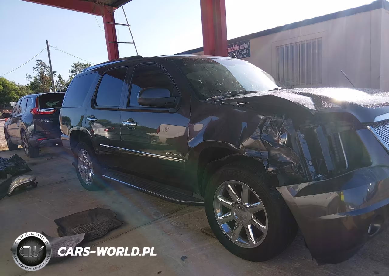 2011 GMC Yukon Denali VIN:1GKS2EEF3BR111223 - 13