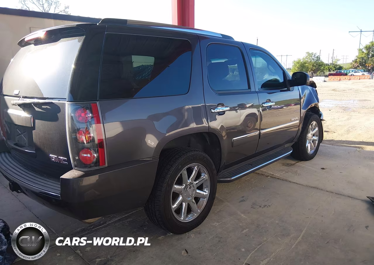 2011 GMC Yukon Denali VIN:1GKS2EEF3BR111223 - 4