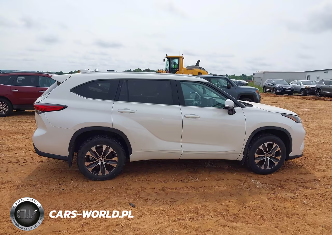 2021 Toyota Highlander Xle VIN:5TDGZRBH7MS540993 - 13