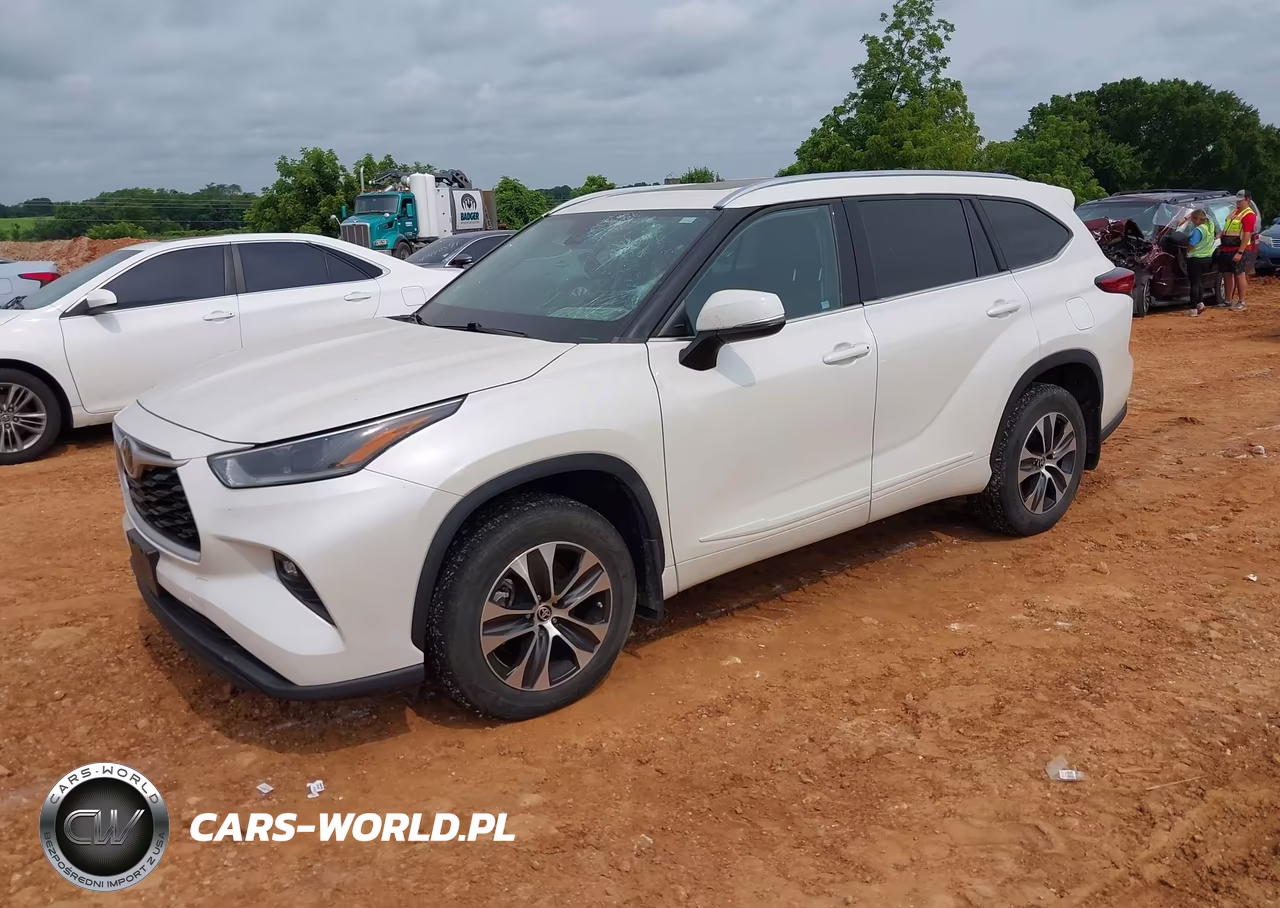 2021 Toyota Highlander Xle VIN:5TDGZRBH7MS540993 - 2