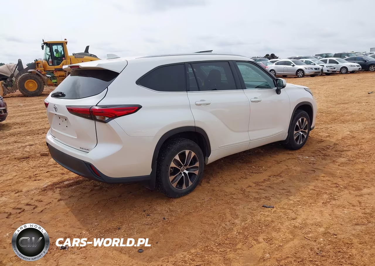 2021 Toyota Highlander Xle VIN:5TDGZRBH7MS540993 - 4
