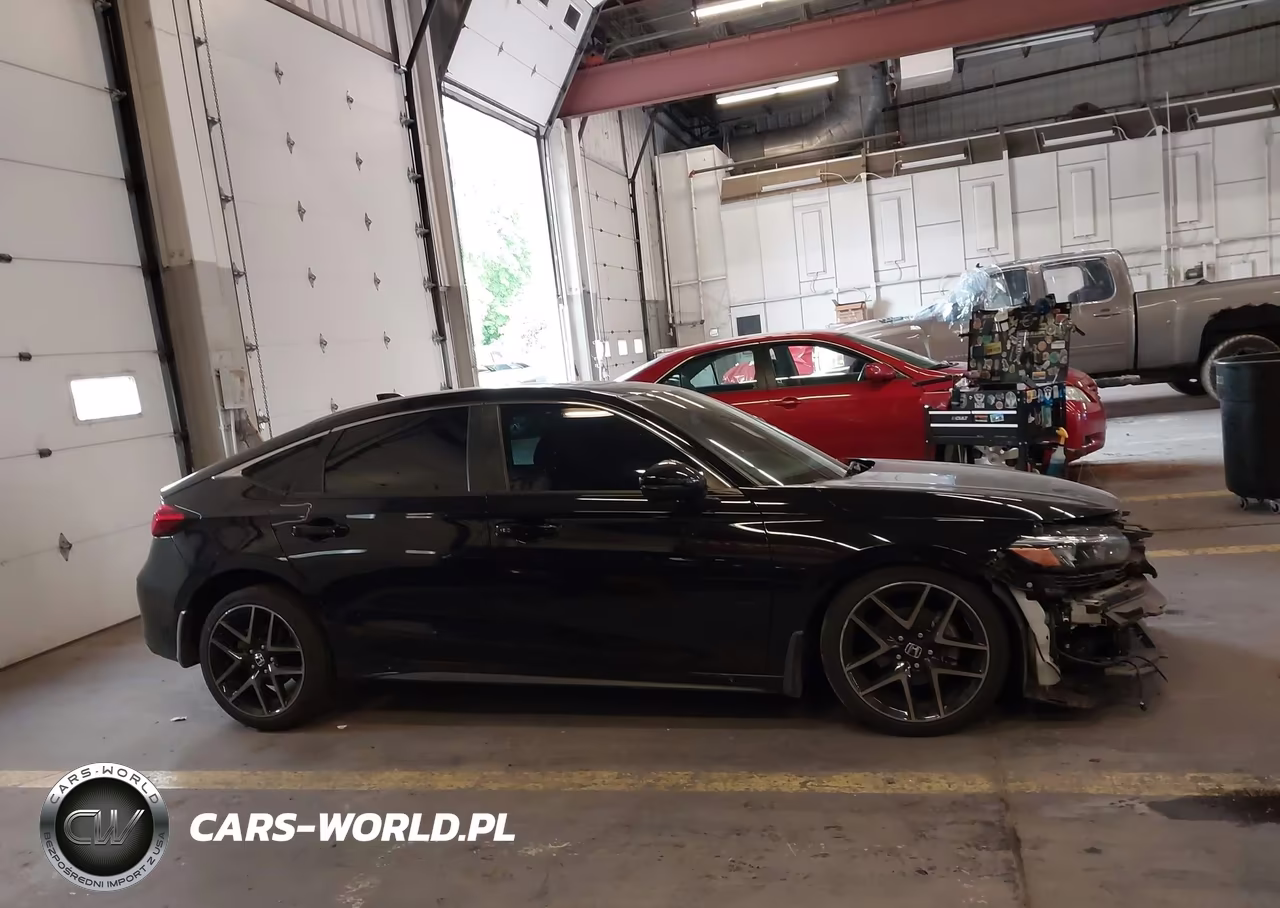 2023 Honda Civic Sport Touring VIN:19XFL1H80PE006027 - 14
