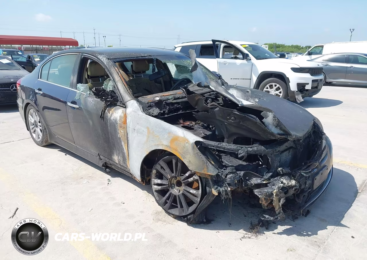 2013 Hyundai Genesis 3.8