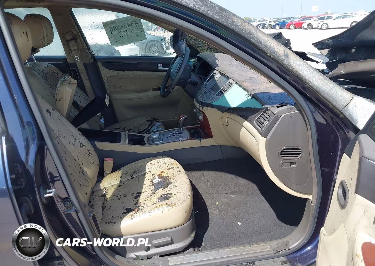 2013 Hyundai Genesis 3.8 VIN:KMHGC4DD1DU237407 - 5
