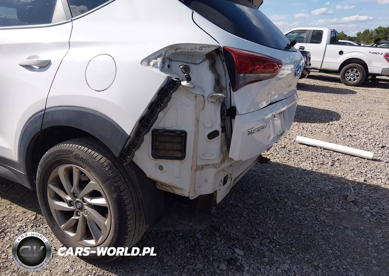 2018 Hyundai Tucson Se VIN:KM8J2CA49JU700333 - 17