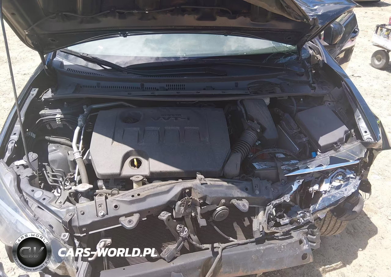 2018 Toyota Corolla Le VIN:2T1BURHE0JC985067 - 10
