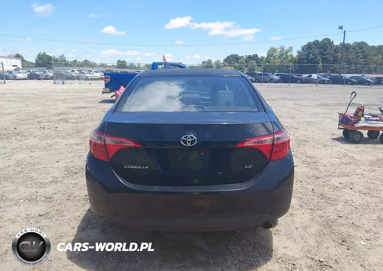 2018 Toyota Corolla Le VIN:2T1BURHE0JC985067 - 16