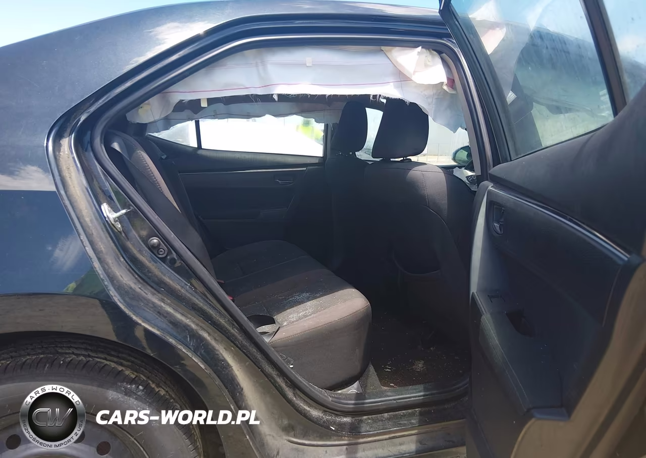 2018 Toyota Corolla Le VIN:2T1BURHE0JC985067 - 8