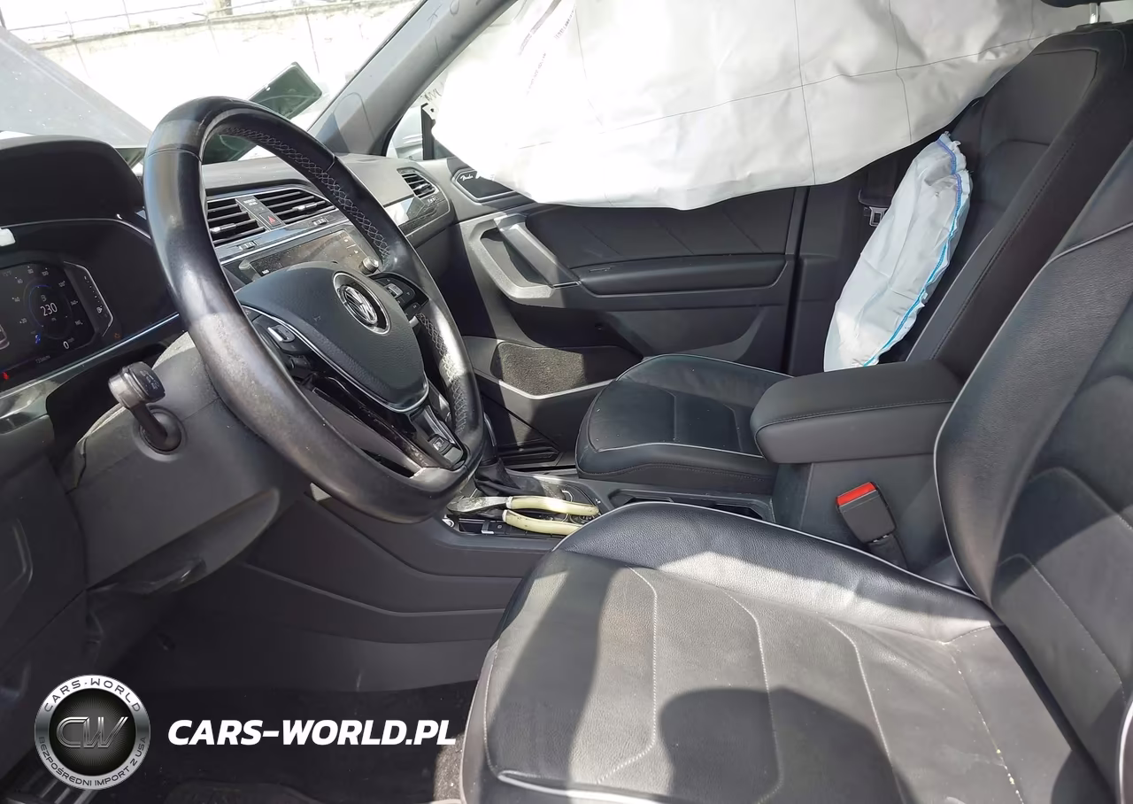 2020 Volkswagen Tiguan 2.0T Sel Premium R-Line VIN:3VV4B7AX1LM034757 - 17