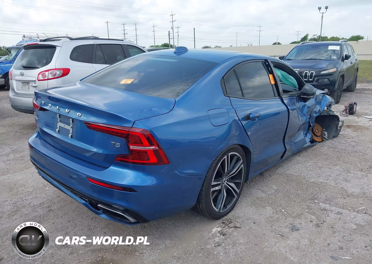 2021 Volvo S60 T5 R-Design VIN:7JR102FM4MG092240 - 4