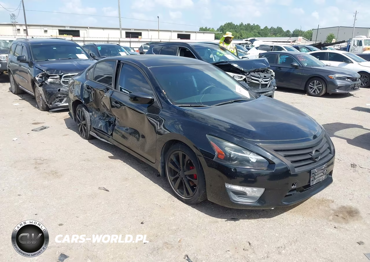 2014 Nissan Altima 2.5 S – zdjęcie 1 z 16
