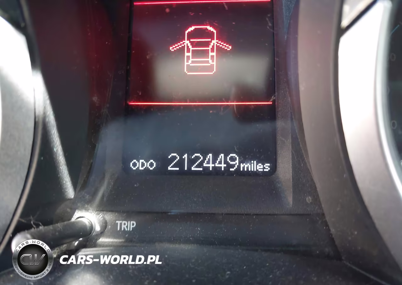 2015 Toyota Corolla S Plus VIN:5YFBURHE8FP343347 - 15