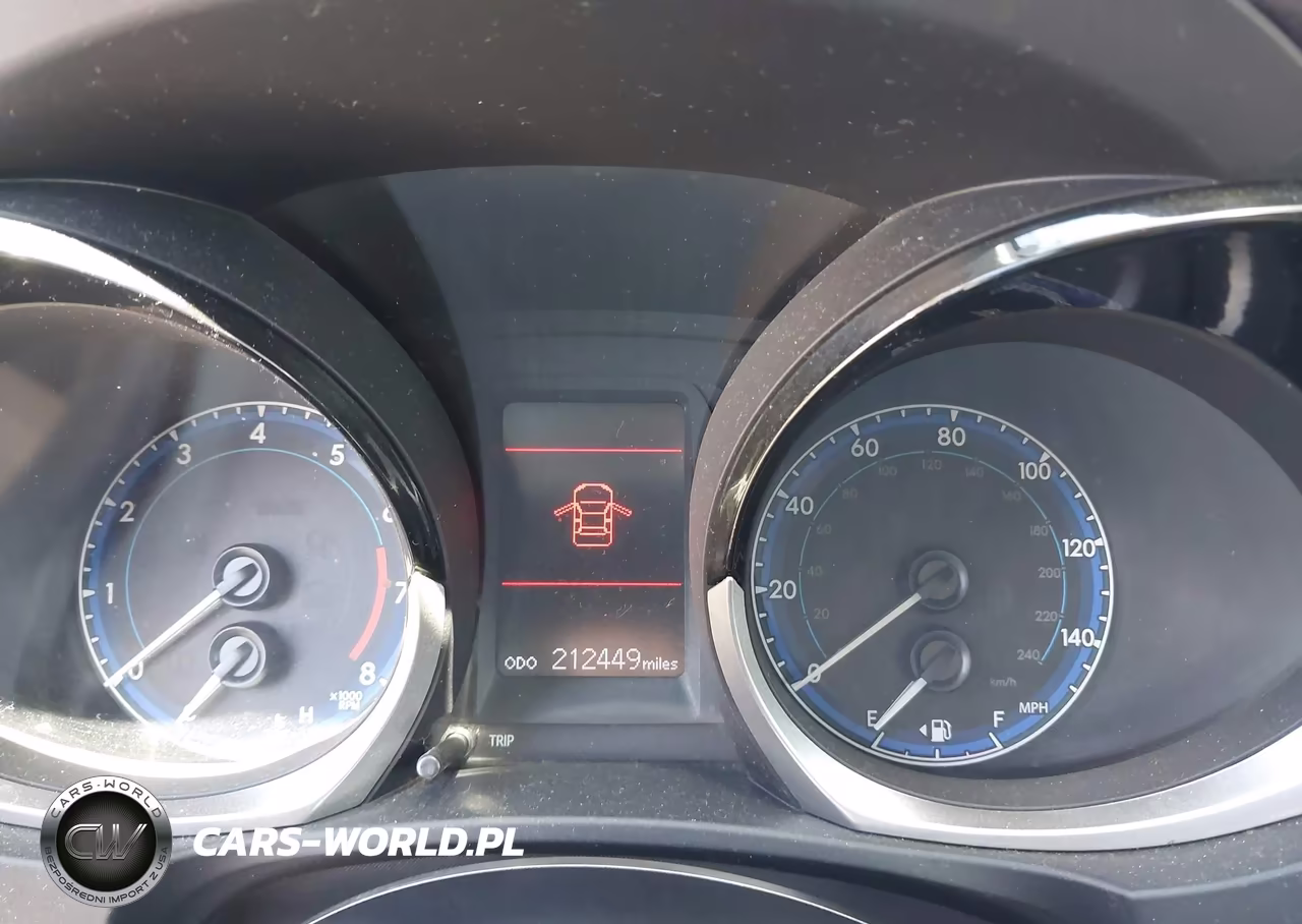2015 Toyota Corolla S Plus VIN:5YFBURHE8FP343347 - 7