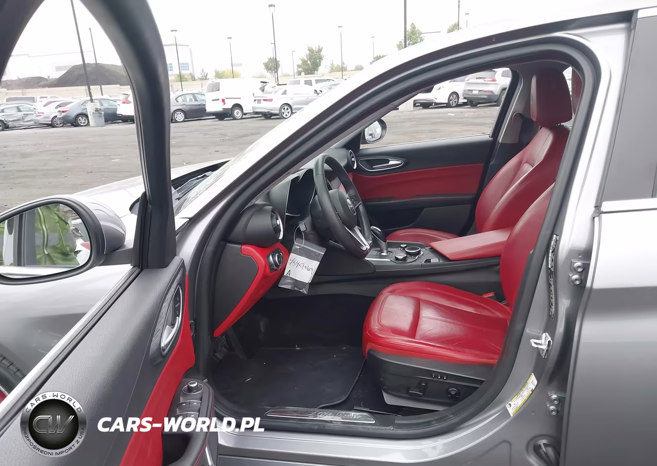 2019 Alfa Romeo Giulia Rwd VIN:ZARFAMAN8K7609622 - 5