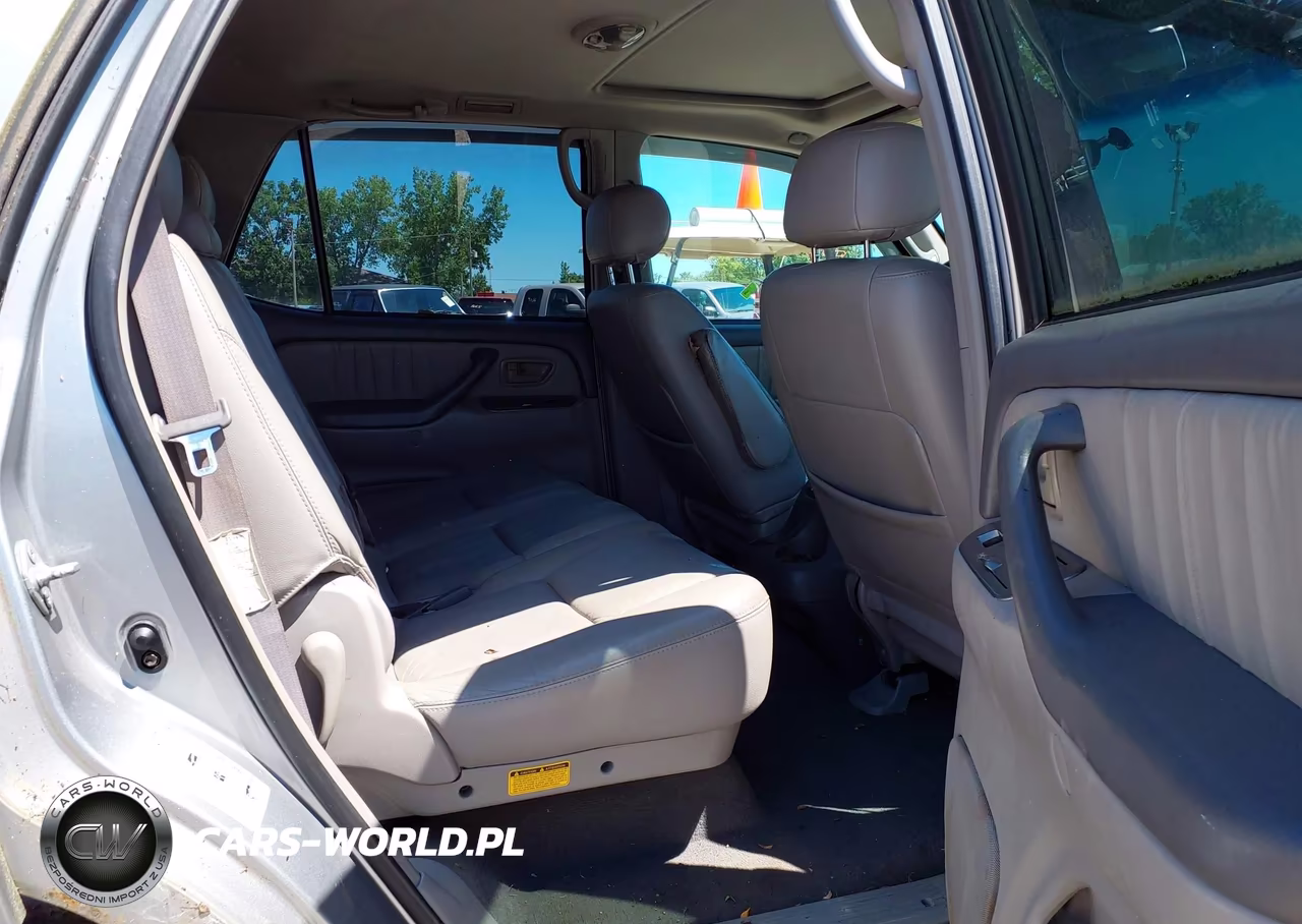 2002 Toyota Sequoia Limited V8 VIN:5TDBT48A92S076580 - 8