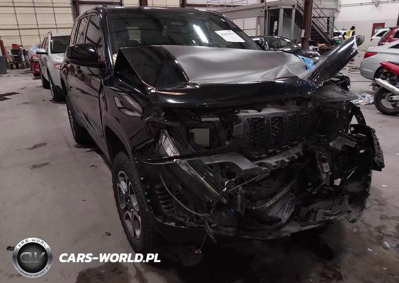2022 Jeep Grand Cherokee 4Xe Trailhawk 4X4 VIN:1C4RJYC66N8748571 - 18
