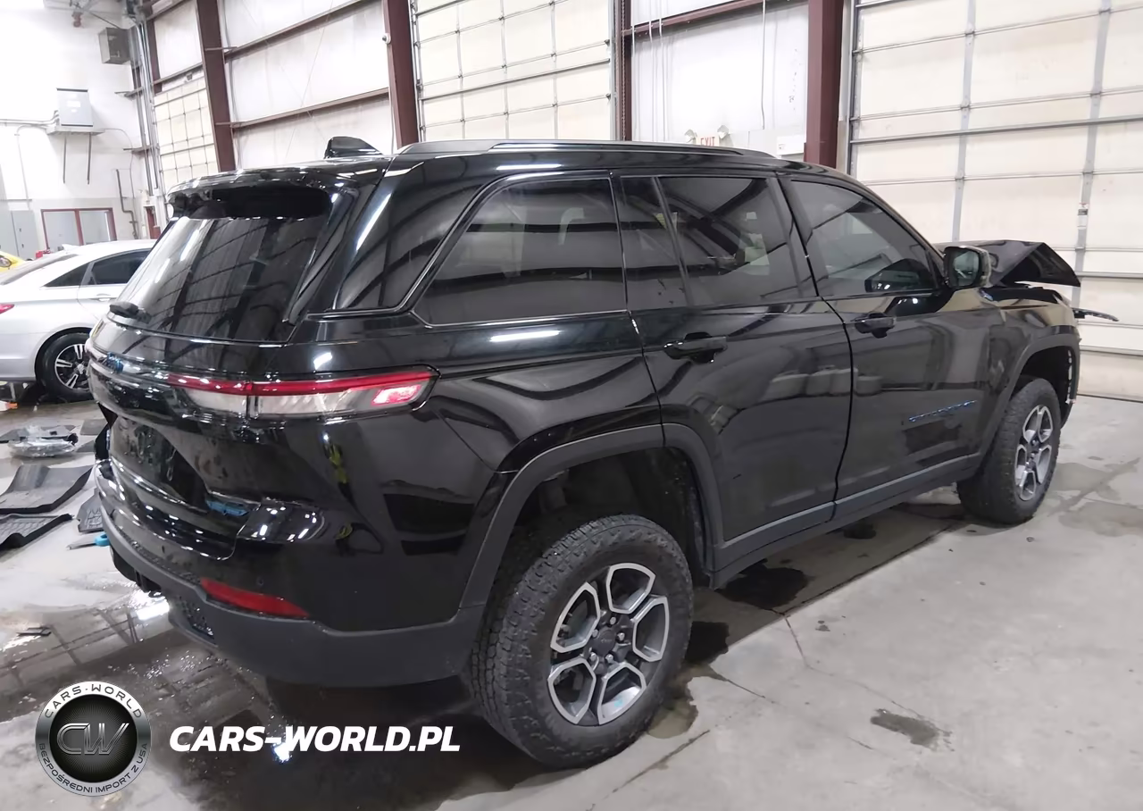 2022 Jeep Grand Cherokee 4Xe Trailhawk 4X4 VIN:1C4RJYC66N8748571 - 4