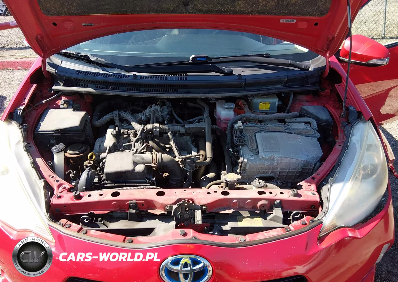 2013 Toyota Prius C Four VIN:JTDKDTB39D1052801 - 10