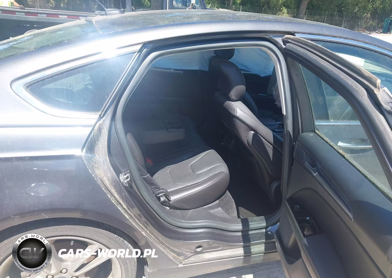 2015 Ford Fusion Titanium VIN:3FA6P0K98FR274062 - 8