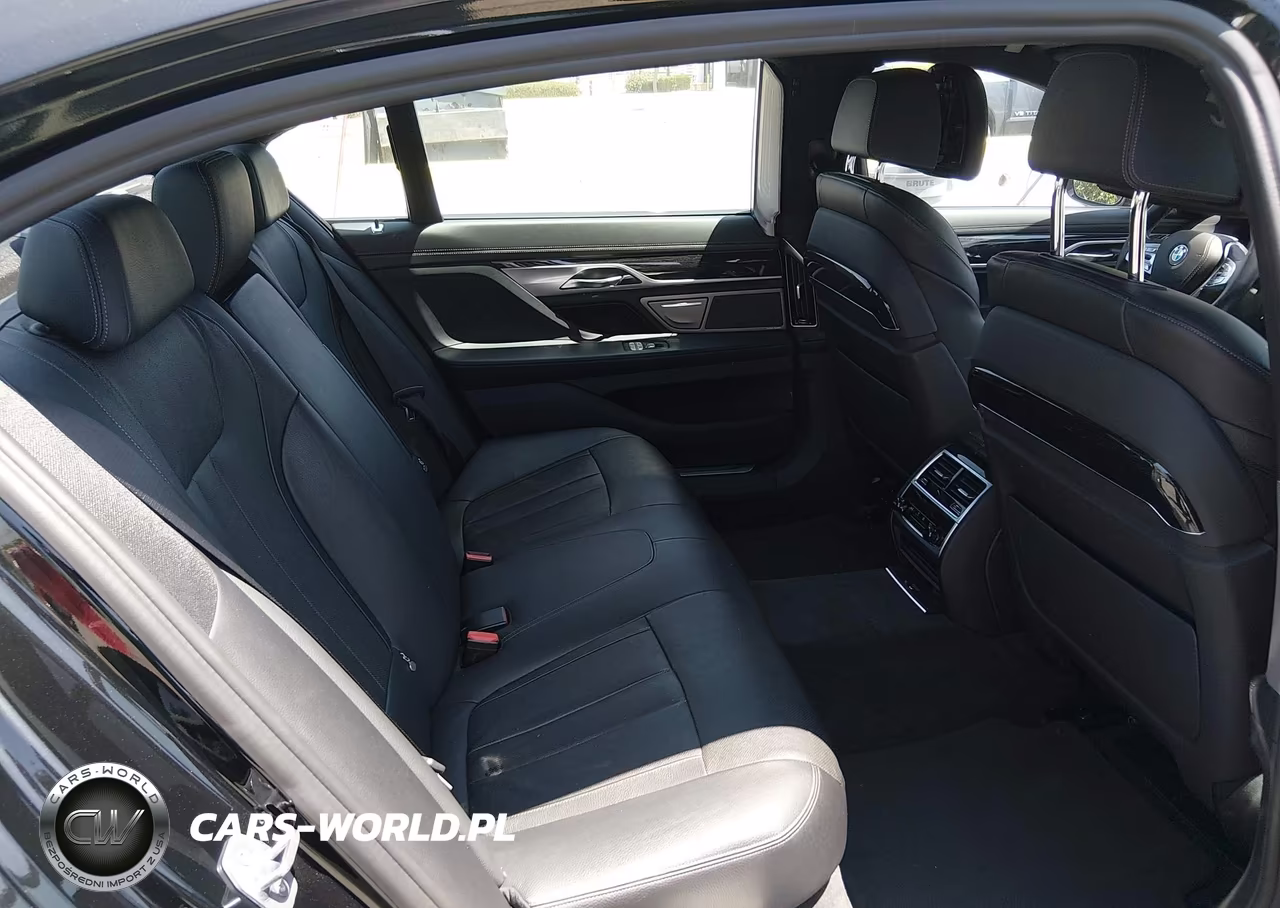 2017 BMW 740I VIN:WBA7E2C39HG740745 - 8