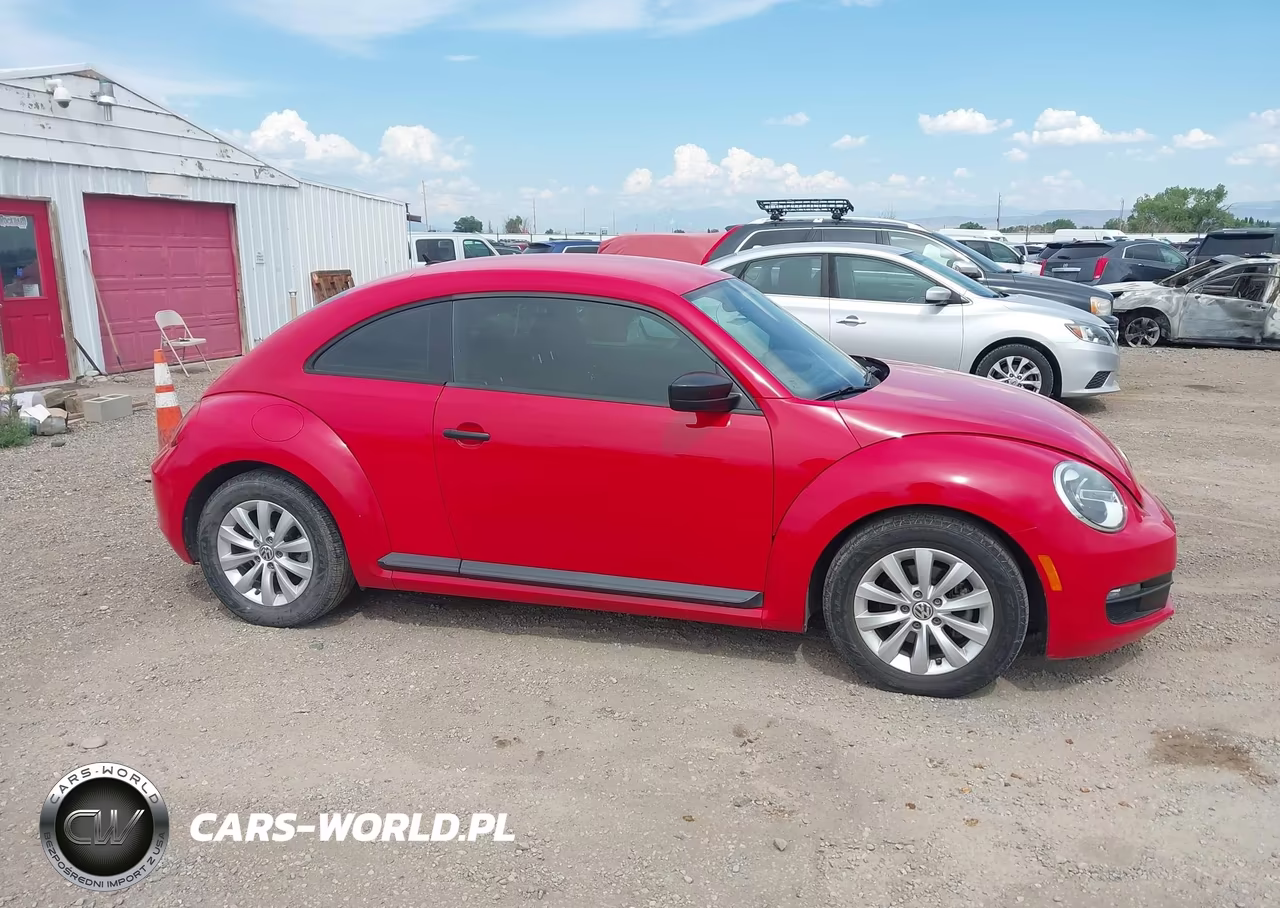 2014 Volkswagen Beetle 2.5L Entry VIN:3VWFP7AT9EM629457 - 13